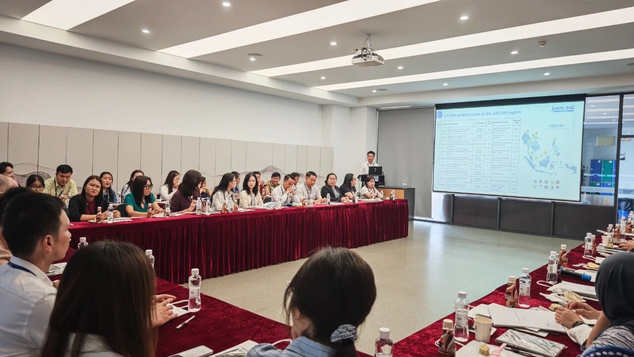 互换会现场 互换会现场